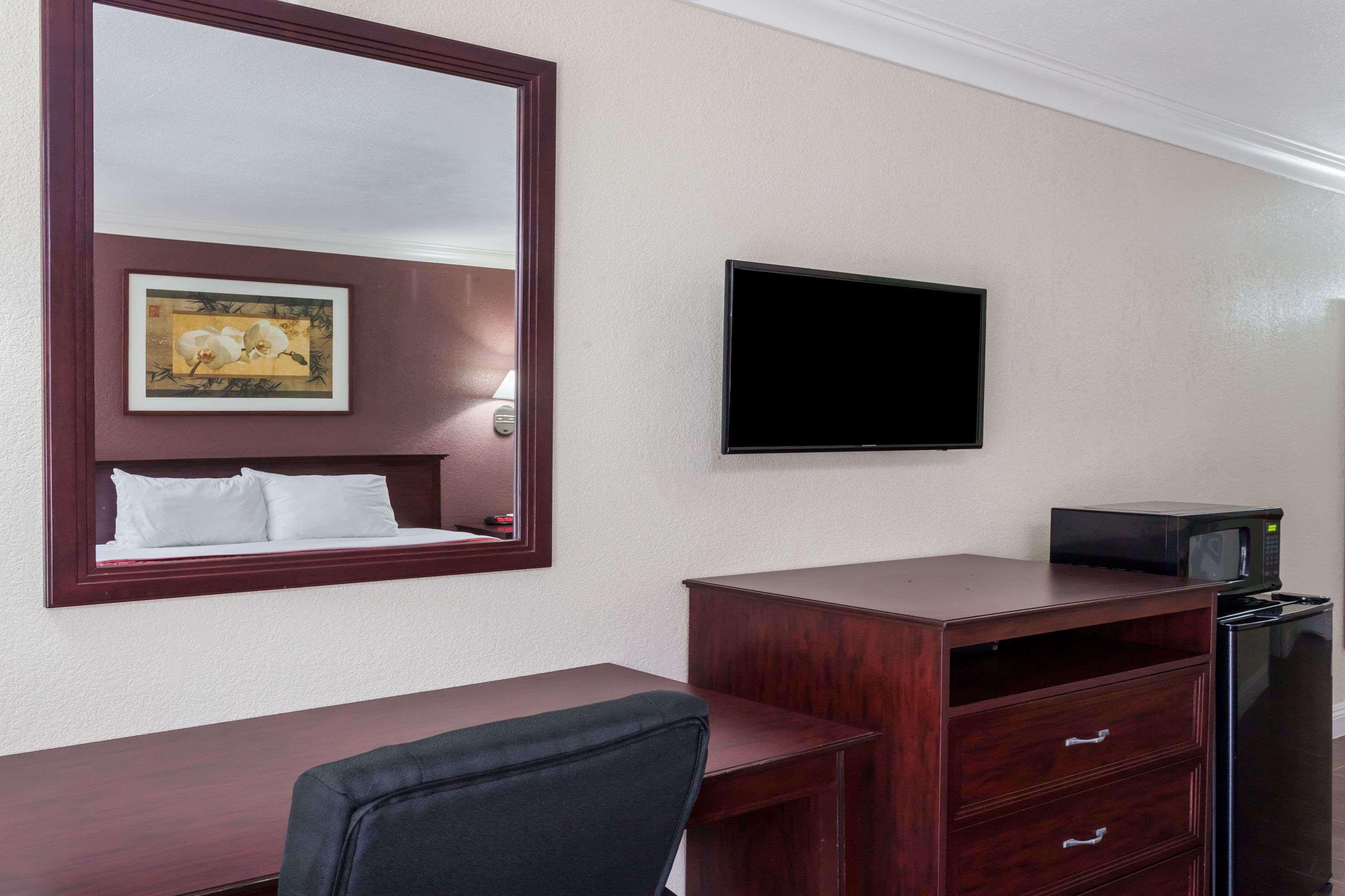 Hospitality Inn San Bernardino Ngoại thất bức ảnh