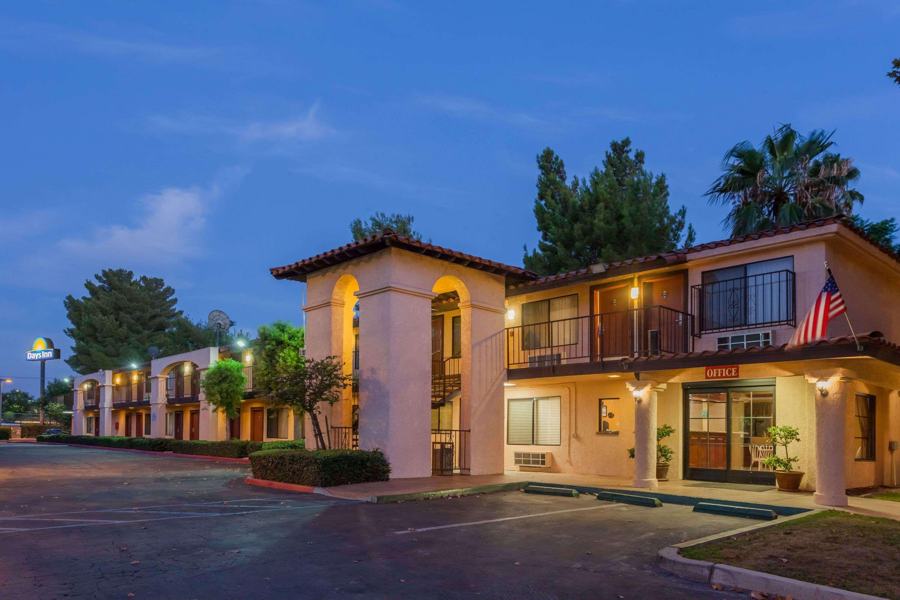 Hospitality Inn San Bernardino Ngoại thất bức ảnh