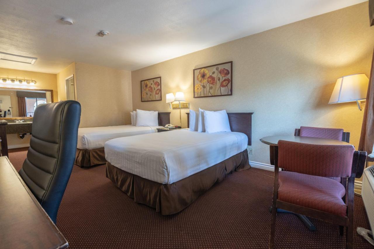 Hospitality Inn San Bernardino Ngoại thất bức ảnh