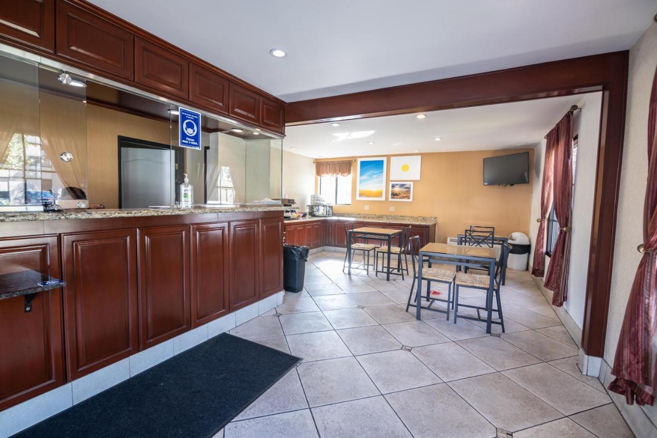 Hospitality Inn San Bernardino Ngoại thất bức ảnh
