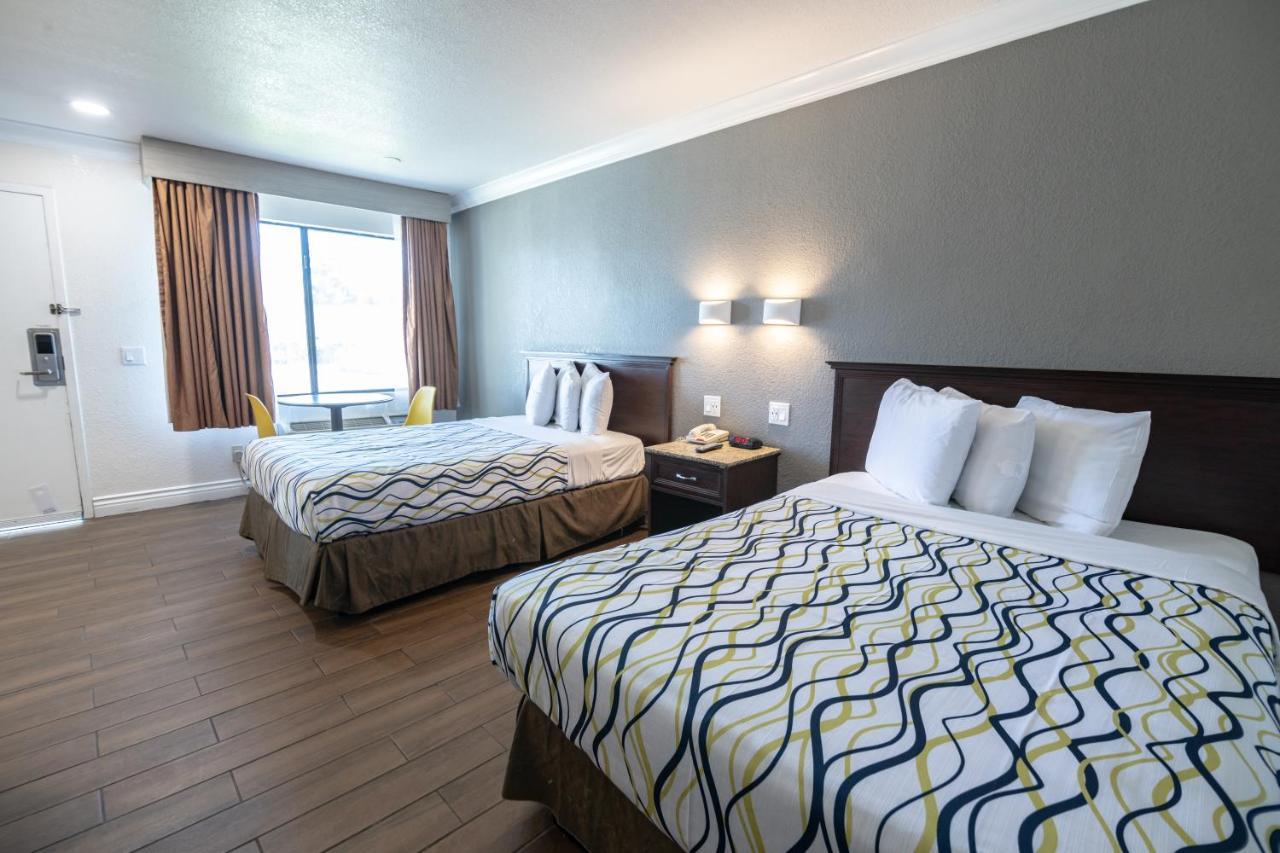 Hospitality Inn San Bernardino Ngoại thất bức ảnh