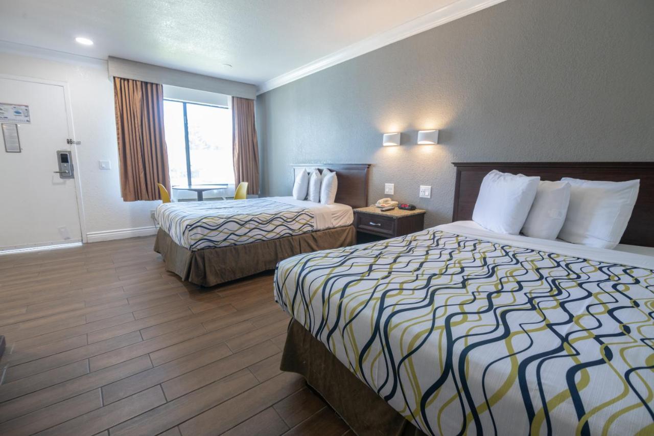 Hospitality Inn San Bernardino Ngoại thất bức ảnh