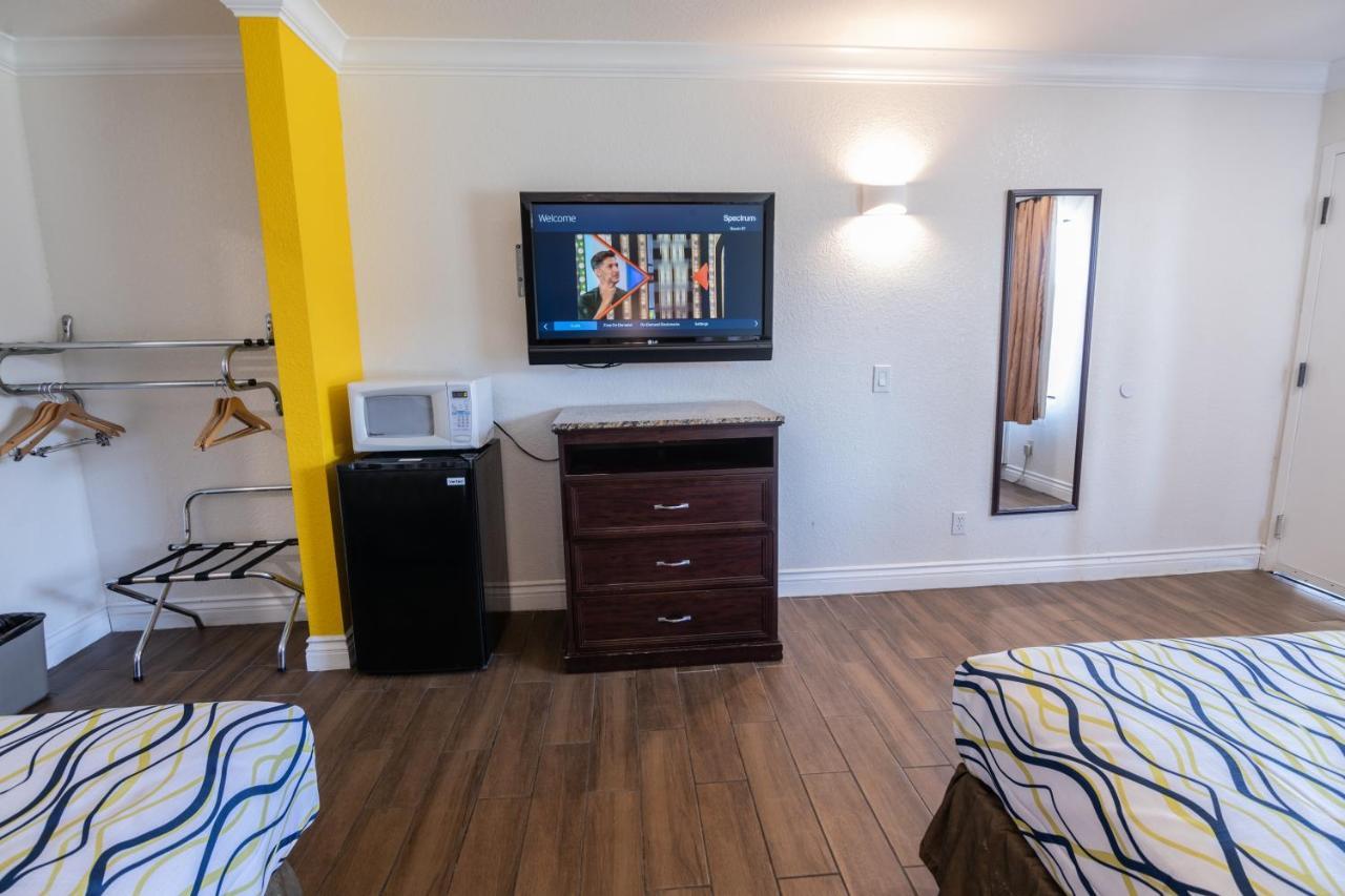 Hospitality Inn San Bernardino Ngoại thất bức ảnh