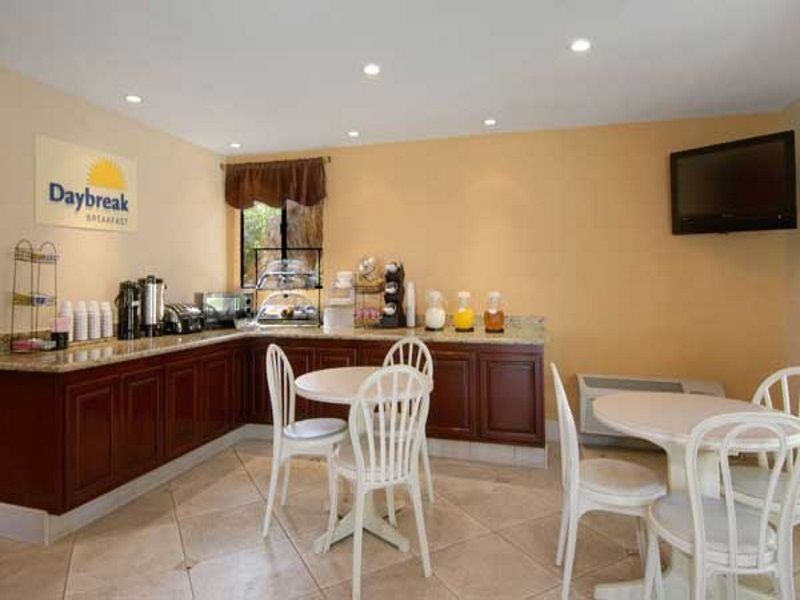 Hospitality Inn San Bernardino Ngoại thất bức ảnh